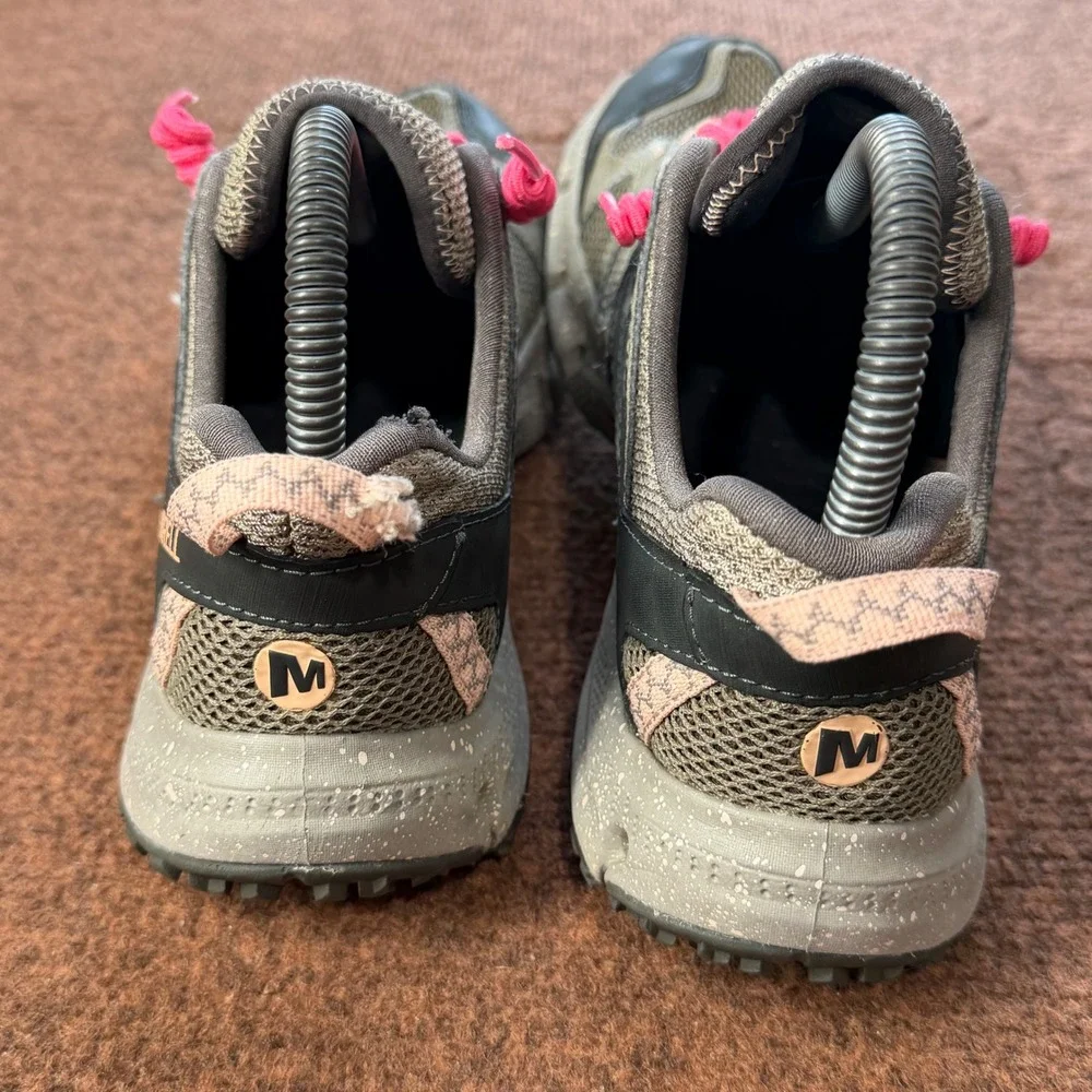 A- Merrell All Out Blaze Sieve Womens Hiking Shoes Grey Pink J033884 Size 9